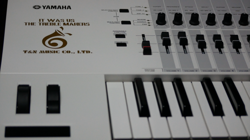 YAMAHA MOTIF XF7 - T&N Music Co., Ltd.